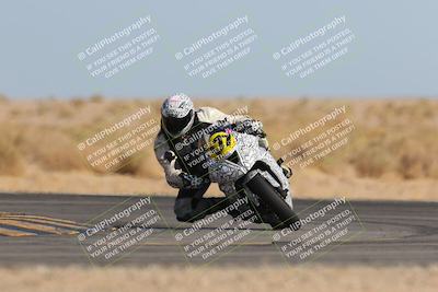 media/Mar-22-2025-CVMA (Sat) [[462c0ffedb]]/Race 13-Amateur Supersport Middleweight/